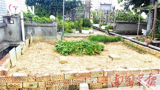 http://www.fayettefrontpage.com/uploadfile/2014/0901/20140901100254696.jpg