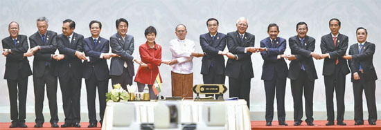 http://www.fayettefrontpage.com/uploadfile/2014/1114/20141114030758141.jpg