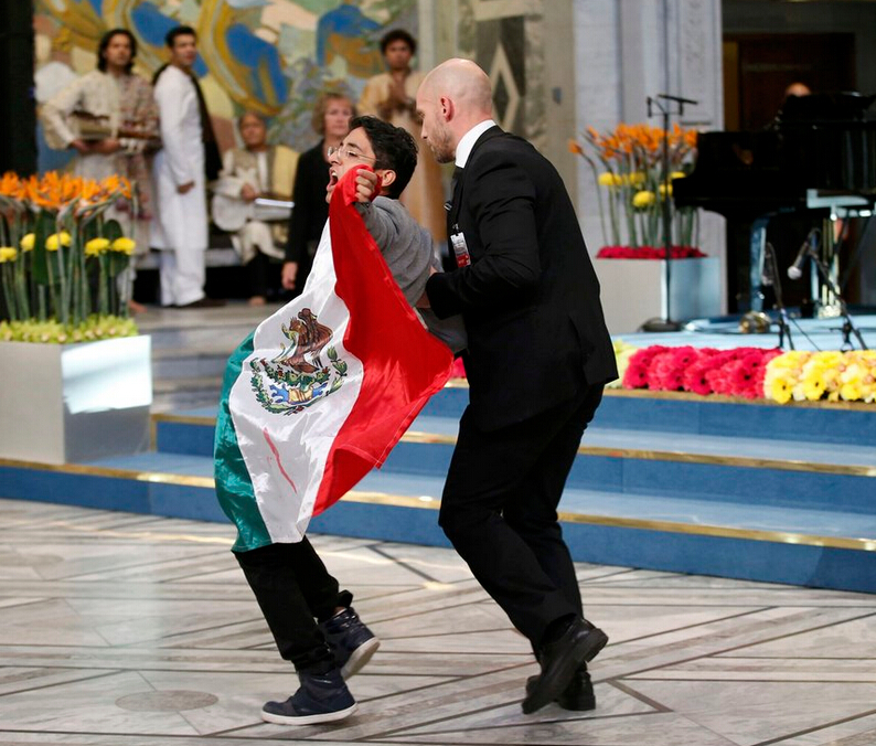 http://www.fayettefrontpage.com/uploadfile/2014/1212/20141212093843827.jpg