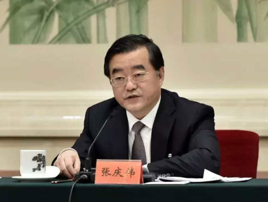 河北代表團(tuán)副團(tuán)長、省委副書記、省長張慶偉回答記者提問。