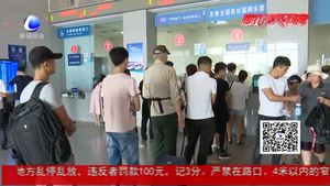 開學在即 高鐵廊坊站提醒旅客注意退改簽政策