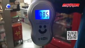 記者調(diào)查：袋裝大米短斤少兩是普遍現(xiàn)象嗎？