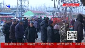 東張務(wù)村新春送關(guān)懷 562位老人喜領(lǐng)過年慰問金