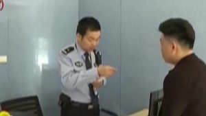 三歲男童駕駛機(jī)動(dòng)車(chē)