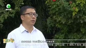 扎根三尺講臺 奉獻(xiàn)一片丹心
